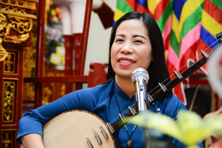 Dedicated artist empowers the visually impaired through Chau Van classes - ảnh 2