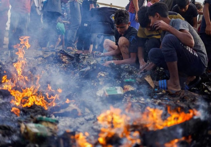 UN Security Council holds emergency meeting on Israel strike at Rafah - ảnh 1