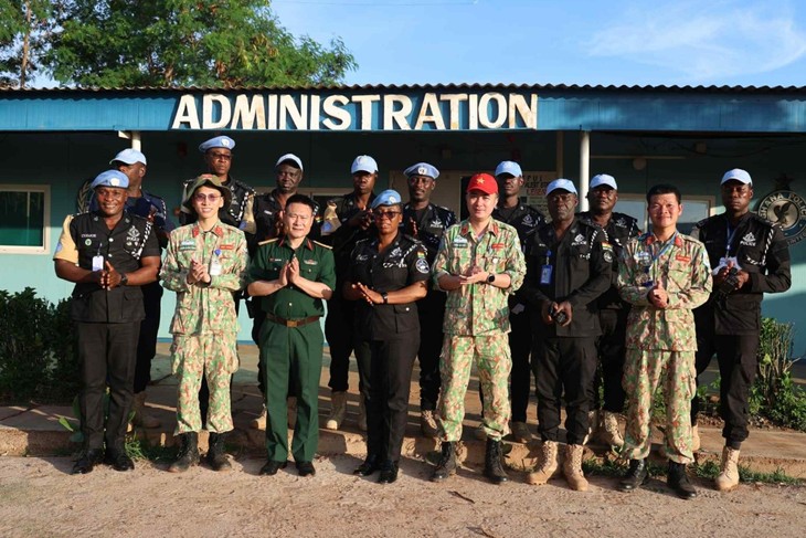 Evaluation of Vietnam's Level 2 Field Hospital Rotation 6 in South Sudan conducted - ảnh 2