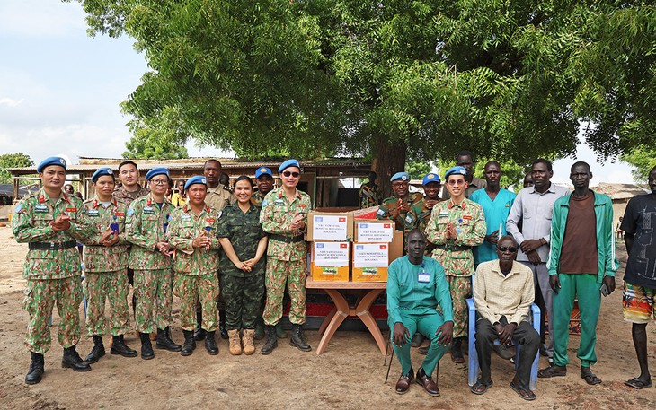 Vietnam’s field hospital wins people’s hearts in South Sudan  - ảnh 1