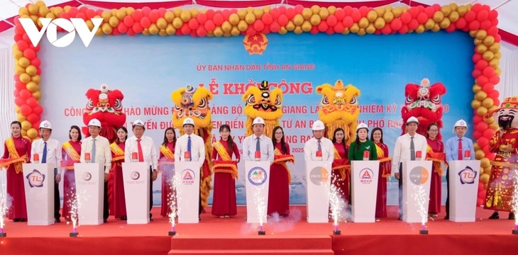 An Giang launches 171 million USD Rach Gia bay sea-crossing bridge - ảnh 1