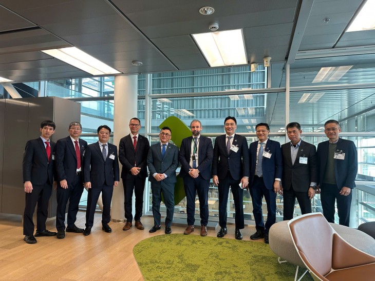 Petrovietnam boosts technological innovation and energy transition cooperation with top Finnish firm - ảnh 2