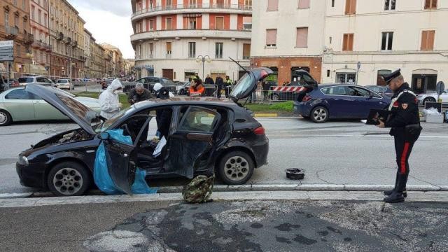 Italie : La fusillade de Macerata, marquée par la « haine raciale »  - ảnh 1