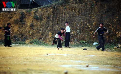 ชนผ่าม้งอยู่ที่จังหวัด Moc Chau ต้อนรับปีใหม่ - ảnh 7