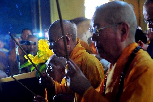 ภาพในมหาพิธีวันวิสาขบูชาพุทธศักราช๒๕๕๖ที่วัด Quán Sứ - ảnh 7