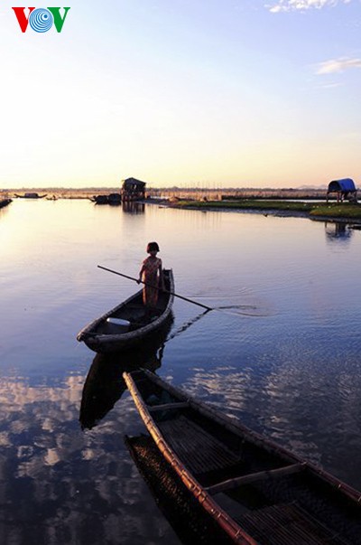 ภาพที่สวยงามในคุ้งน้ำChuồn - ảnh 16