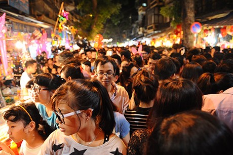 เทศกาลไหว้พระจันทร์ในกรุงฮานอย - ảnh 7