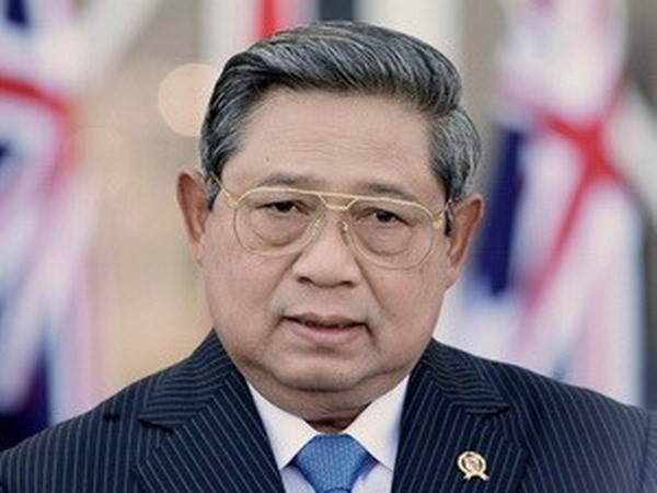 พรรครัฐบาลอินโดนีเซียยอมรับความพ่ายแพ้ในการเลือกตั้ง - ảnh 1