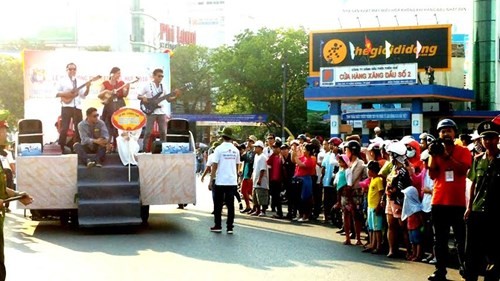 เทศกาลท้องถนน “มรดกและสีสันวัฒนธรรม”  - ảnh 7