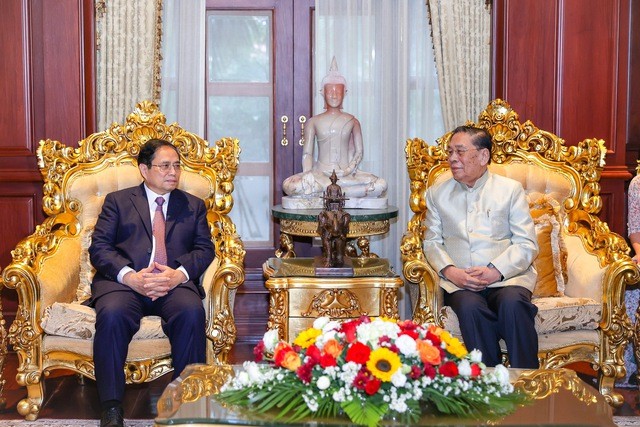 ทำนุบำรุงความสัมพันธ์มิตรภาพที่ยิ่งใหญ่ ความสามัคคีพิเศษและความร่วมมือในทุกด้านระหว่างเวียดนามกับลาว - ảnh 1