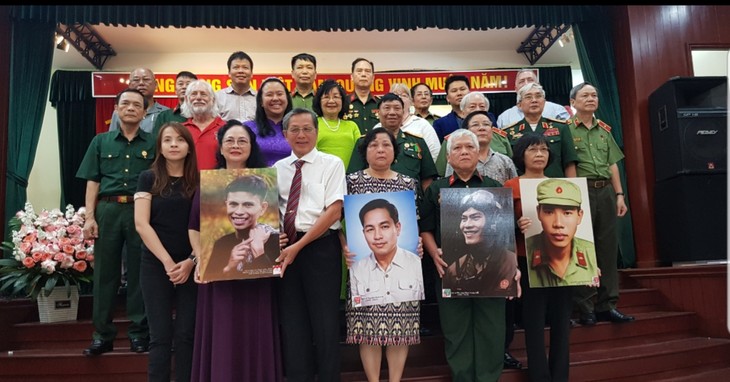 ชุดสะสมร่องรอยสงครามเวียดนาม การระลึกถึงความเสียสละอันยิ่งใหญ่ของทหารพลีชีพเพื่อชาติและสมานแผลสงคราม - ảnh 2