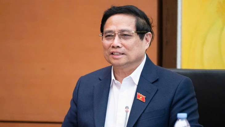 เน้นปฏิบัติมาตรการต่างๆเพื่อบรรลุเป้าหมายการขยายตัวร้อยละ 8 ขึ้นไปในปี 2025 - ảnh 1