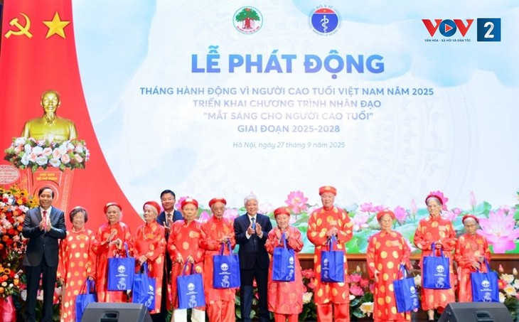 ส่งเสริมบทบาทของผู้สูงวัยในศักราชแห่งการผงาดของประชาชาติ - ảnh 1