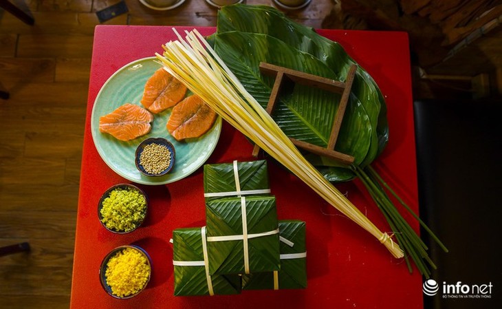 Unique Banh Chung made from salmon goes on sale ahead of Tet - ảnh 12