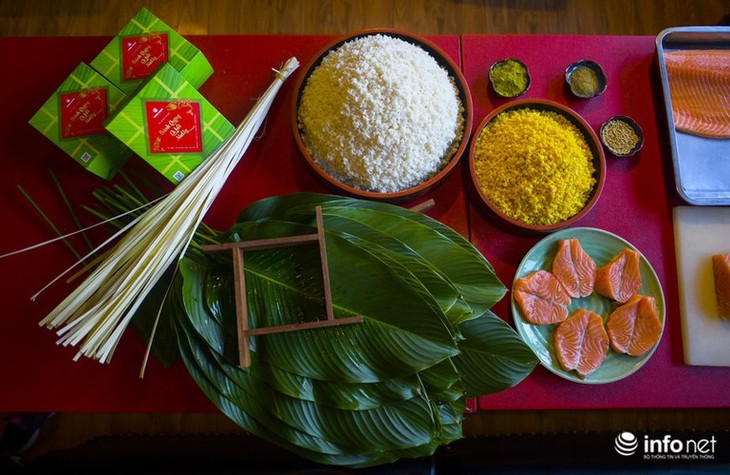 Unique Banh Chung made from salmon goes on sale ahead of Tet - ảnh 1