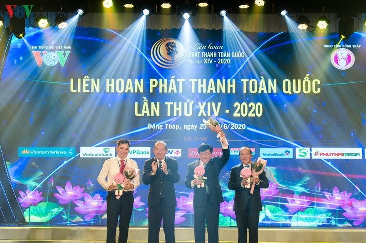 Toàn cảnh lễ khai mạc Liên hoan Phát thanh toàn quốc lần thứ XIV - ảnh 10