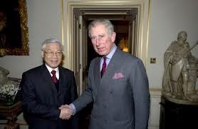 Party leader Nguyen Phu Trong meets Prince Charles - ảnh 1