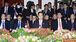 PM encourages regional integration - ảnh 1