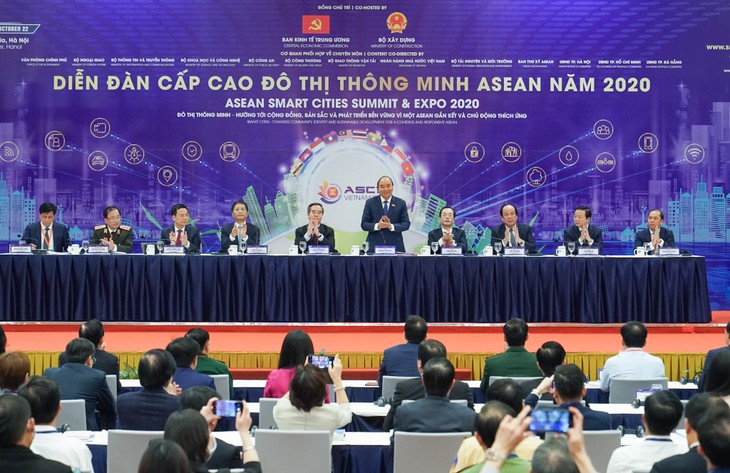 Smart cities promoted to improve national competitiveness - ảnh 1