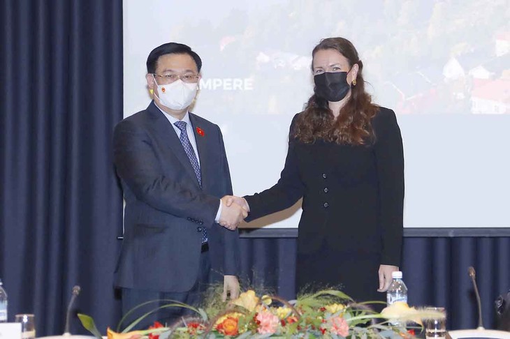 Vietnam creates stable, safe environment for foreign businesses: Top legislator - ảnh 1