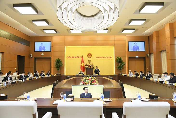 NA Chairman holds a working session with Ninh Thuan province - ảnh 1