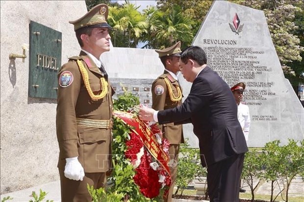 Top legislators of Vietnam, Cuba engage in joint activities in Santiago de Cuba - ảnh 1