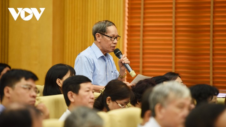 Party leader Nguyen Phu Trong meets Hanoi voters - ảnh 2