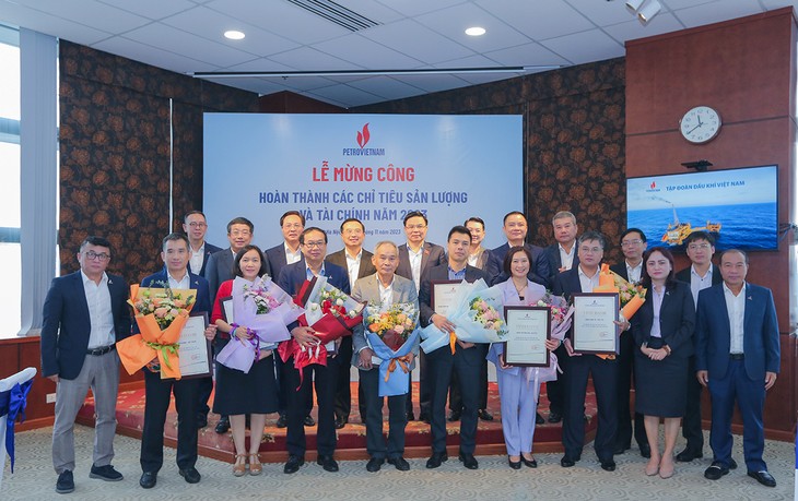 Petrovietnam fulfills set targets of 2023 ahead of schedule - ảnh 1