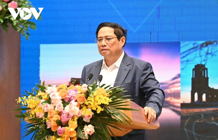 PM urges for breakthrough development in Red River Delta - ảnh 1