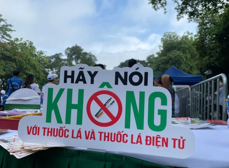 Vietnam observes World No Tobacco Day - ảnh 1