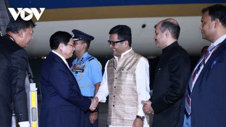 PM Pham Minh Chinh arrives in New Delhi for State visit to India - ảnh 2