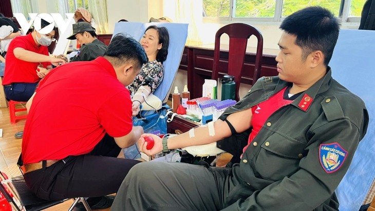 2025 Red Spring Festival celebrates compassion through blood donation - ảnh 1