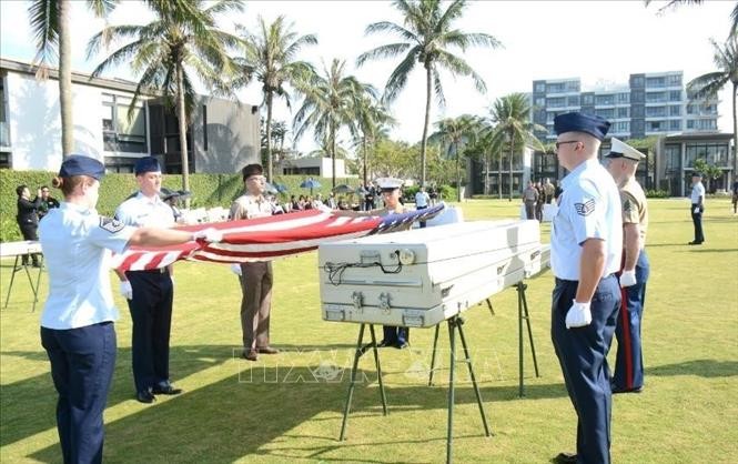 Vietnam, US hold 169th repatriation ceremony for American MIA servicemen - ảnh 1