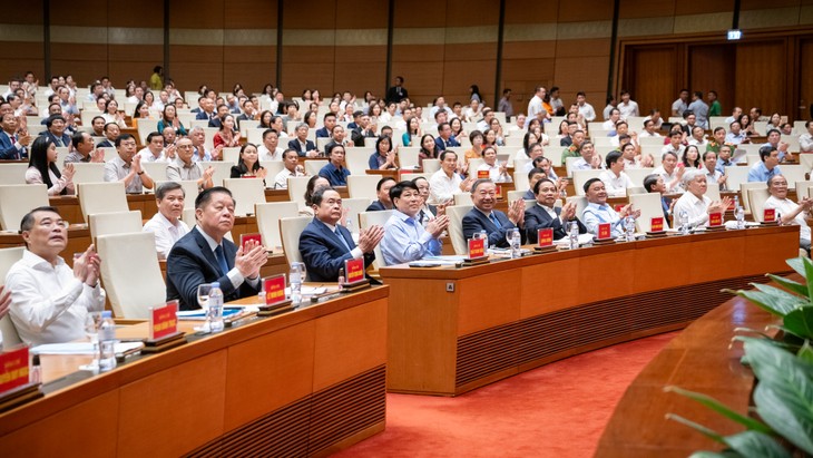 Politburo’s Resolutions receive public approval  - ảnh 1