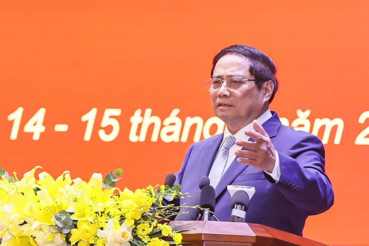 Restructuring revolution: From passive reception to service and development - ảnh 2