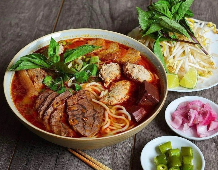 Folk knowledge of Hue beef noodle soup recognized as national intangible cultural heritage - ảnh 1