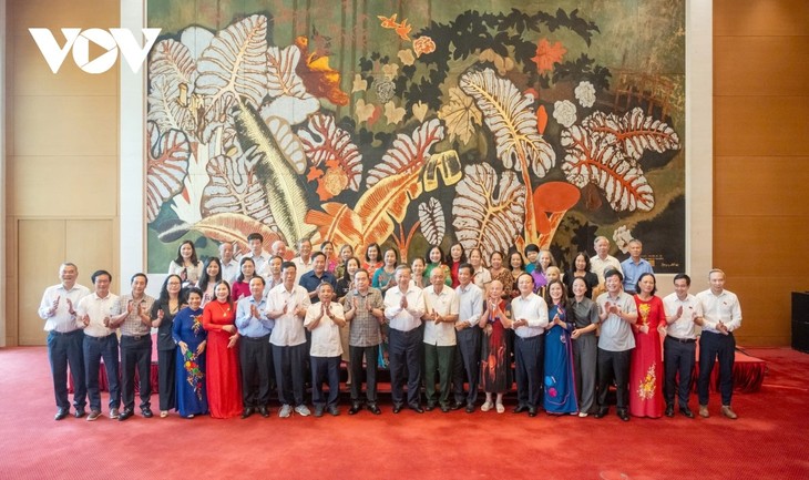 Party chief: the more time passes, the more visible the significance of August Revolution becomes - ảnh 2