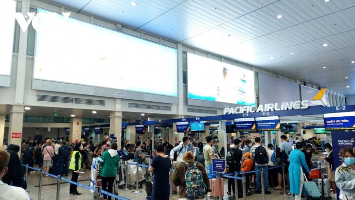 Hanoi-Ho Chi Minh City route among the world’s 10 busiest domestic air routes - ảnh 2