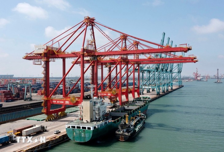 China extends suspension of additional tariffs on US goods - ảnh 1