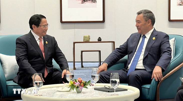 Prime Minister Pham Minh Chinh meets foreign leaders at SCO Summit - ảnh 2