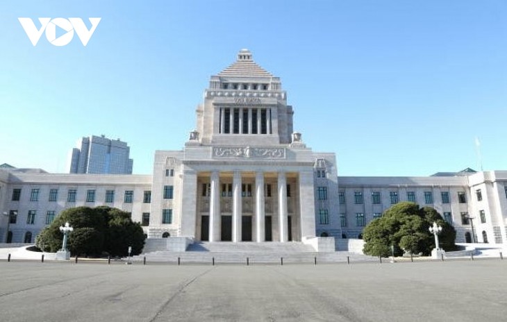 Japan's opposition parties demand extraordinary parliament meeting - ảnh 1