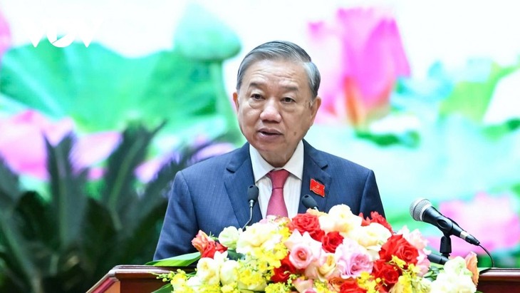 Party chief orders greater efforts to build revolutionary, regular, elite and modern army - ảnh 3