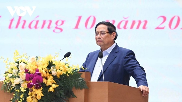 Prime Minister launches emulation campaign to celebrate the 14th National Party Congress - ảnh 2