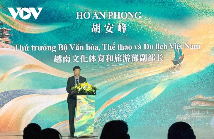 Zhejiang, China promotes new tourism routes to Vietnam - ảnh 1