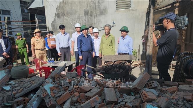 Deputy Prime Minister visits storm-affected residents in Gia Lai - ảnh 1