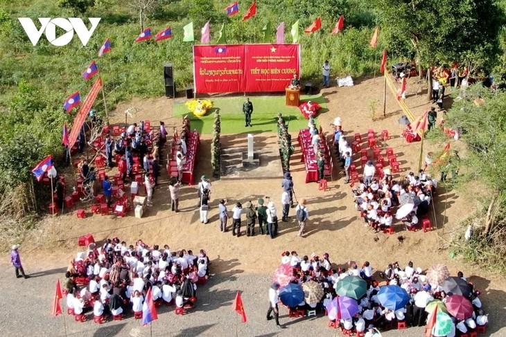 “Saturday in the village” program bonds soldiers and border residents - ảnh 3