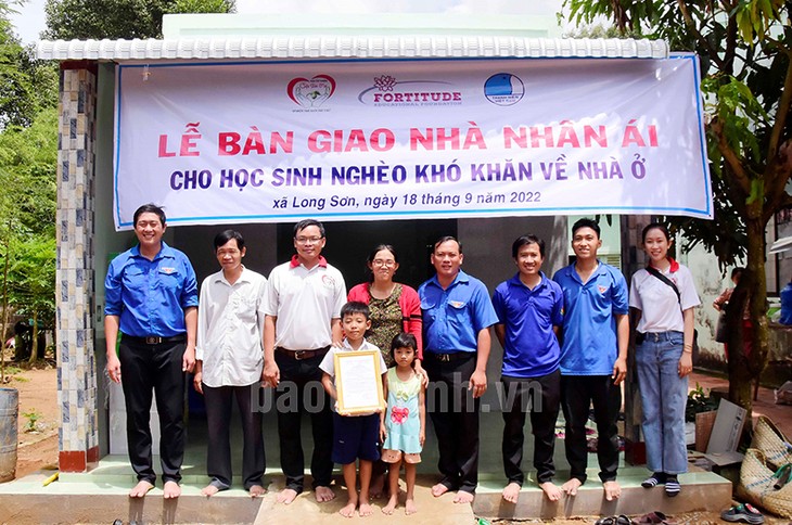 Tỉnh Trà Vinh chăm lo đời sống người có hoàn cảnh khó khăn - ảnh 1