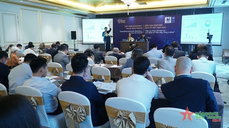 GDP Việt Nam năm 2023 có thể đạt 6,7% - ảnh 1