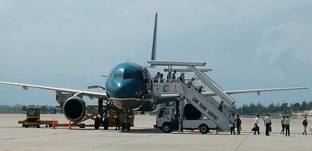 Construction of Cam Ranh airport’s runway No.2 begins - ảnh 1