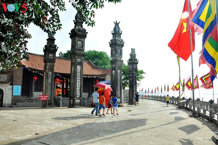 Chem – a unique temple of Thang Long Royal Citadel - ảnh 2